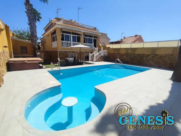 Doppelhaushälfte mit Terrasse zum Verkauf in Calle Sol Poniente 7B