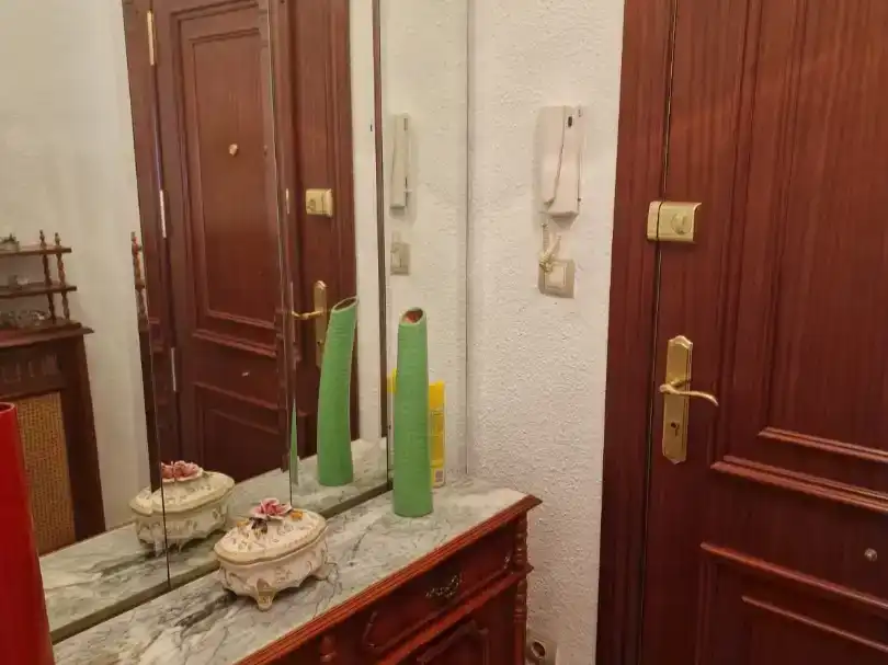 Wohnung zur Miete in Salamanca Capital mit Balkon