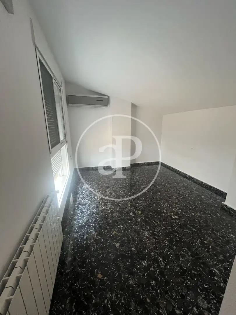 Habitación de Piso de alquiler en Valencia con Aire acondicionado, Calefacción y Terraza
