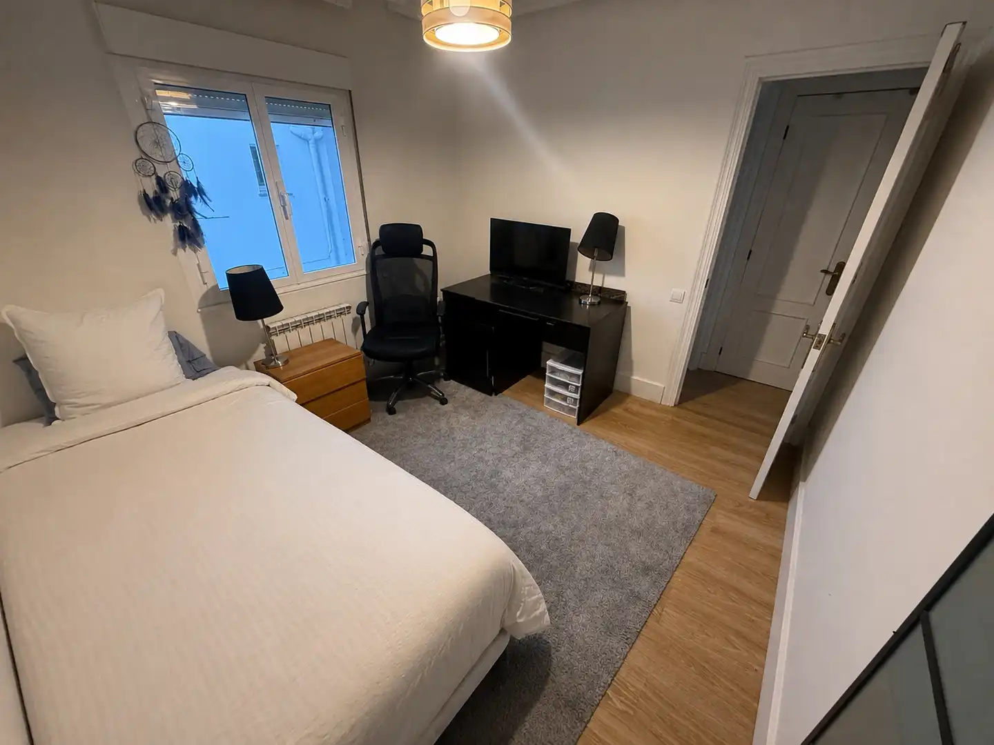 Habitación de Piso en venta en Oviedo  con Amueblado