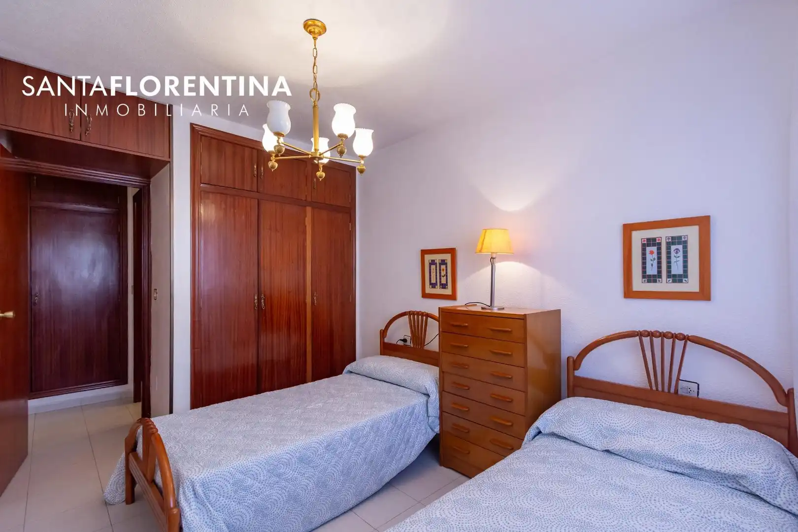 Dormitori de Casa adosada en venda en Cartagena amb Aire condicionat, Jardí privat i Terrassa