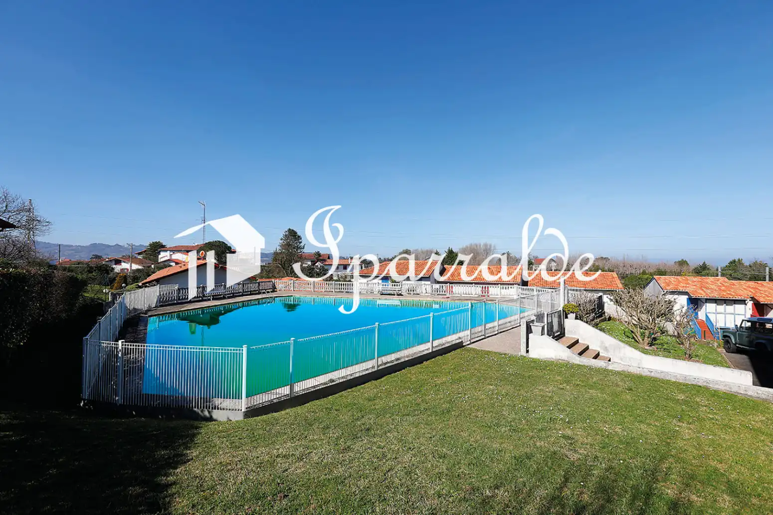 Pis amb piscina en venda a Hendaye