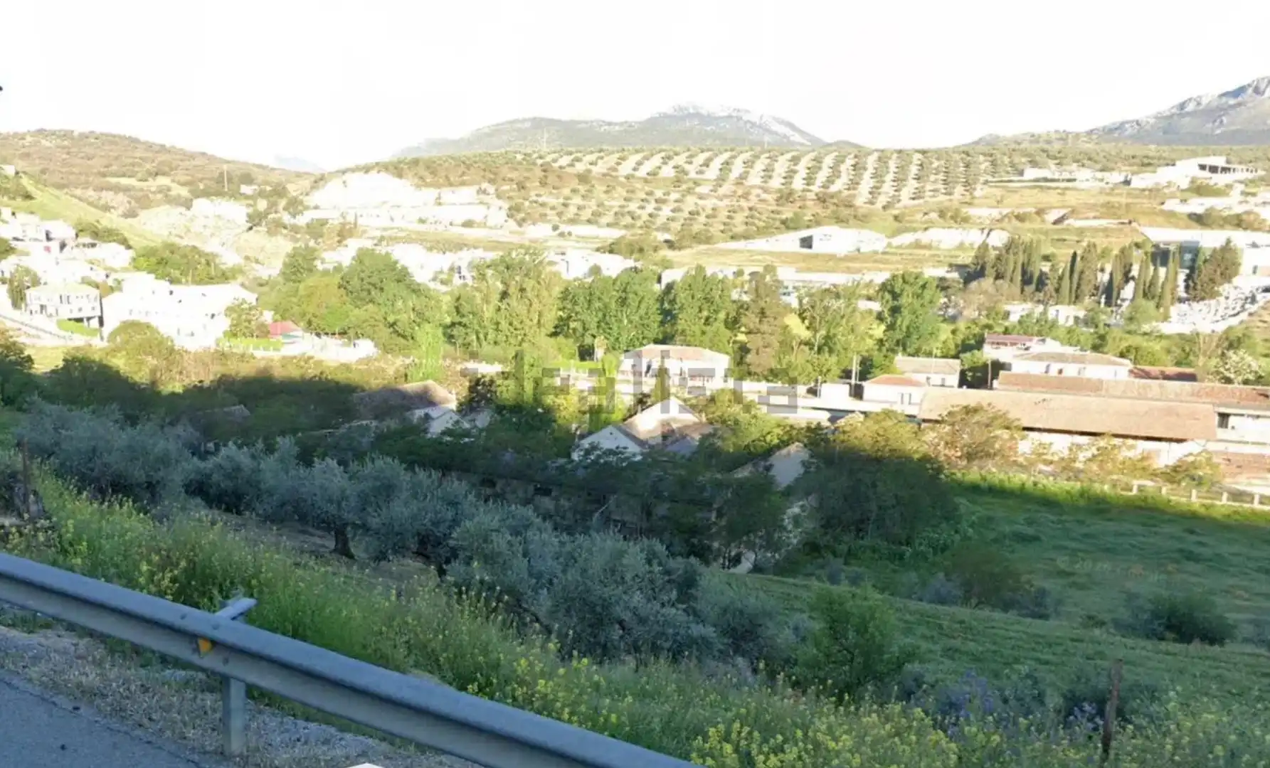 Residencial en venta en Iznalloz