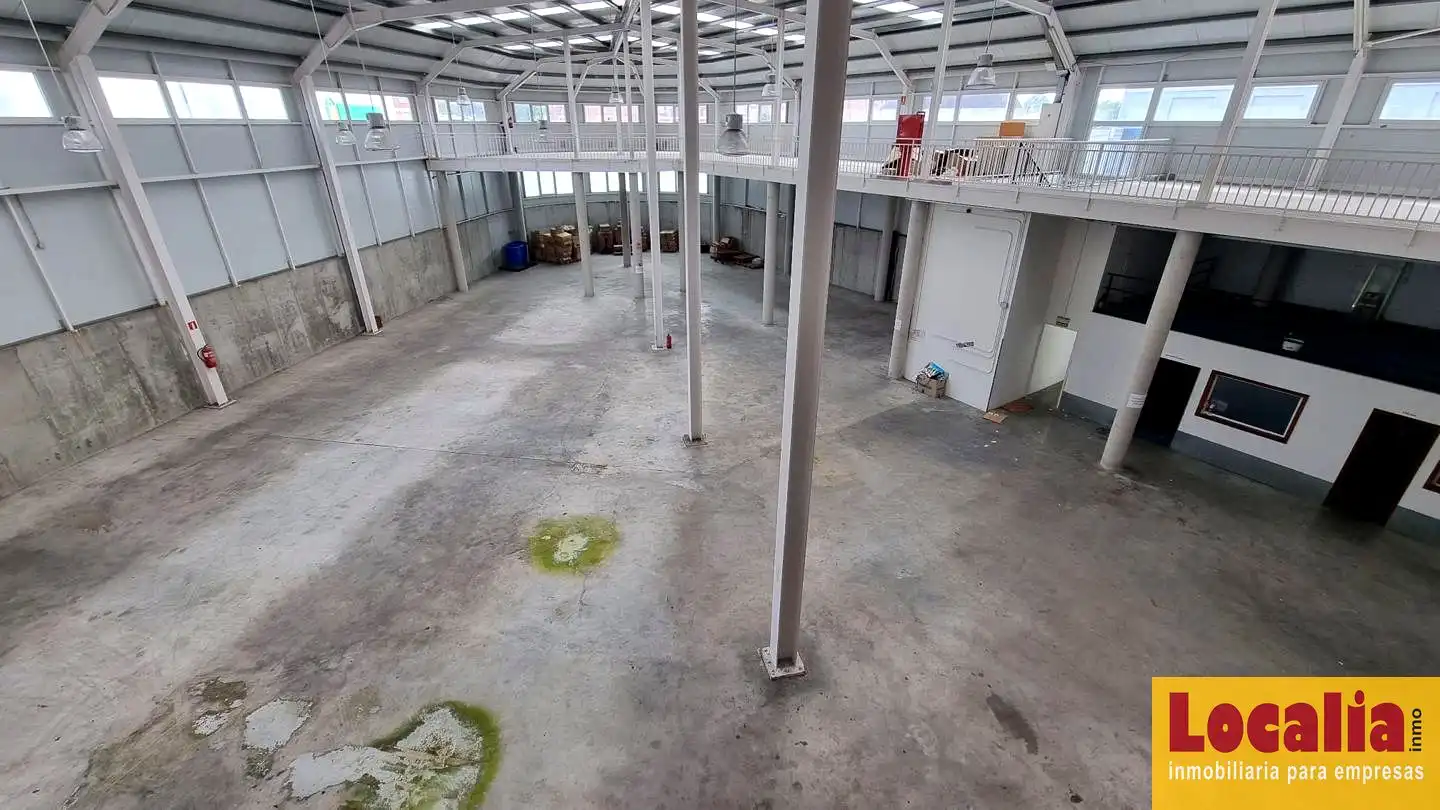 Nave industrial in affitto a La Albericia, imagen 2