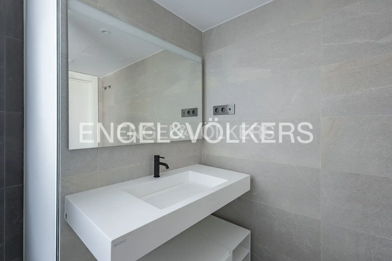 Baño de Ático en venta en Esplugues de Llobregat con Aire acondicionado, Calefacción y Terraza
