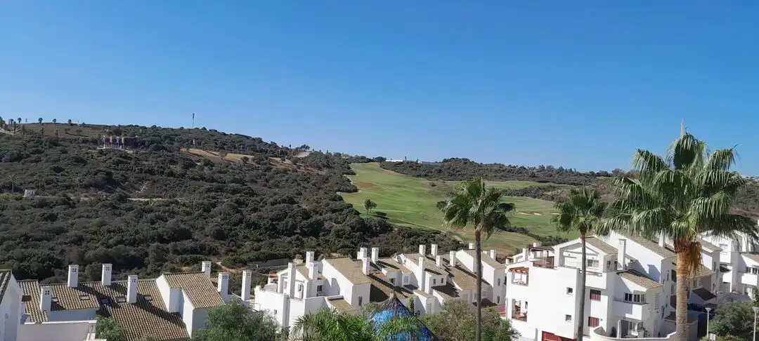 Vista exterior de Ático en venta en La Alcaidesa con Aire acondicionado, Calefacción y Terraza