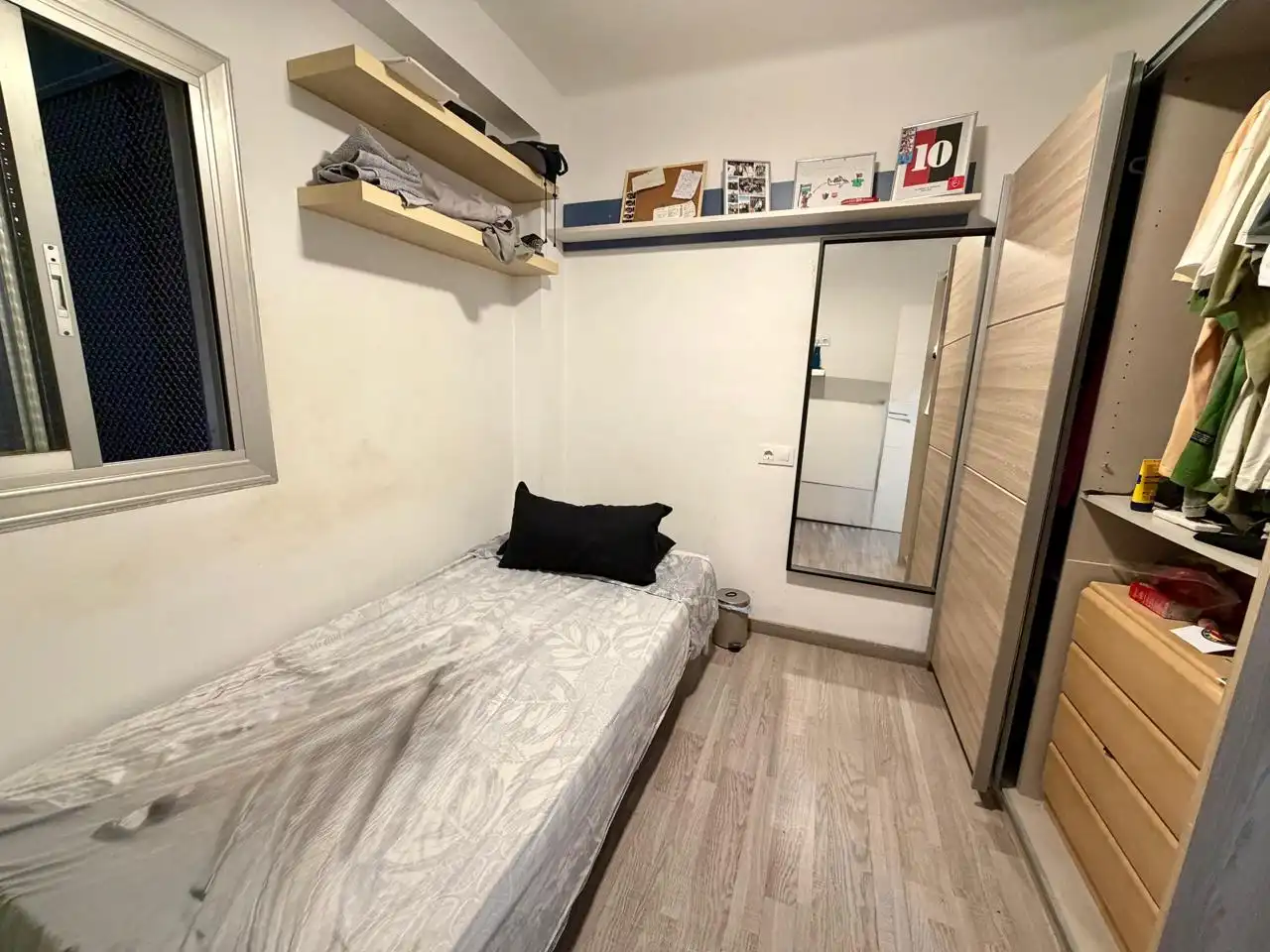 Bedroom of Flat for sale in Nou Barris