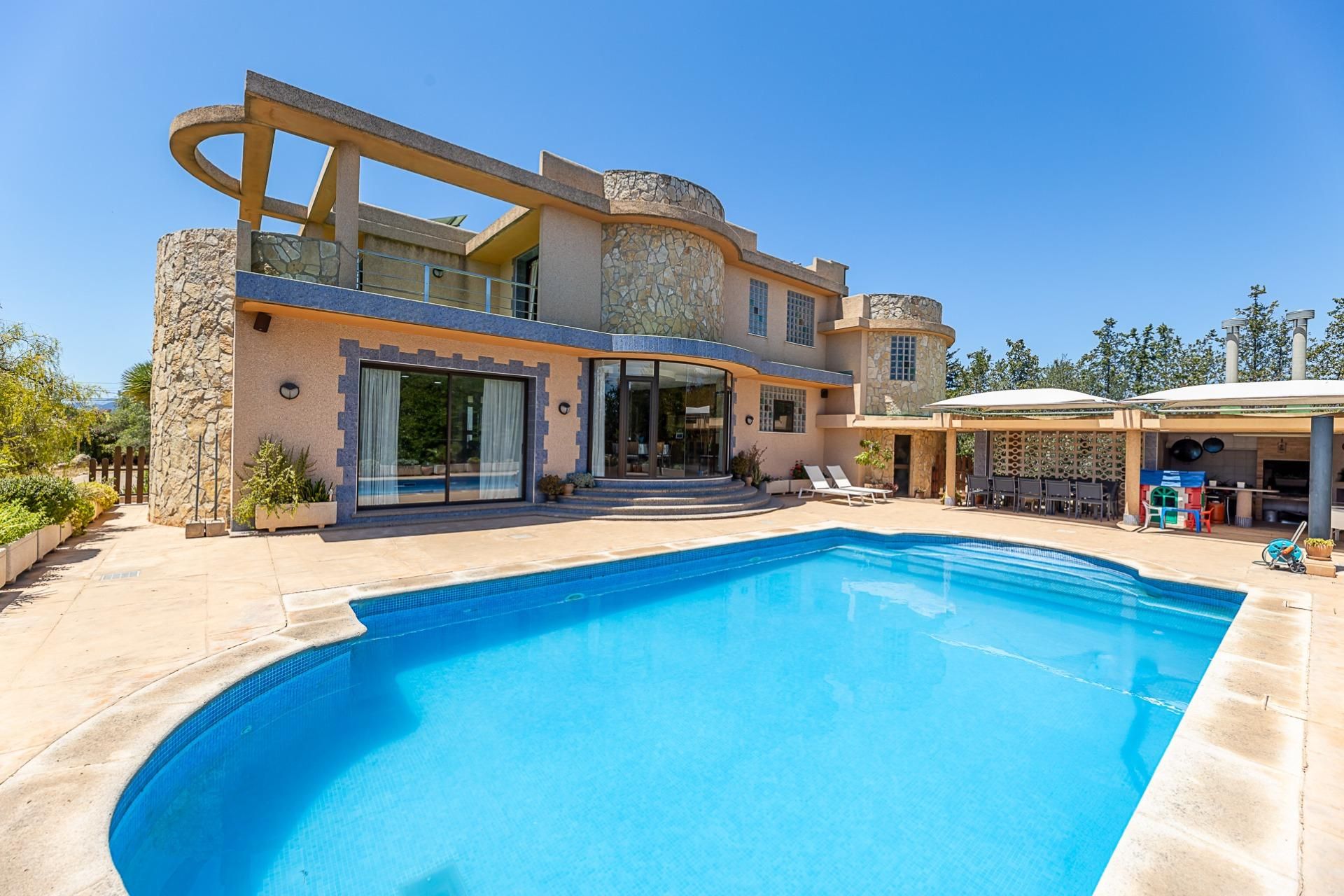 Swimming pool of House or chalet for sale in Marratxí  with Air Conditioner, Heating and Private garden