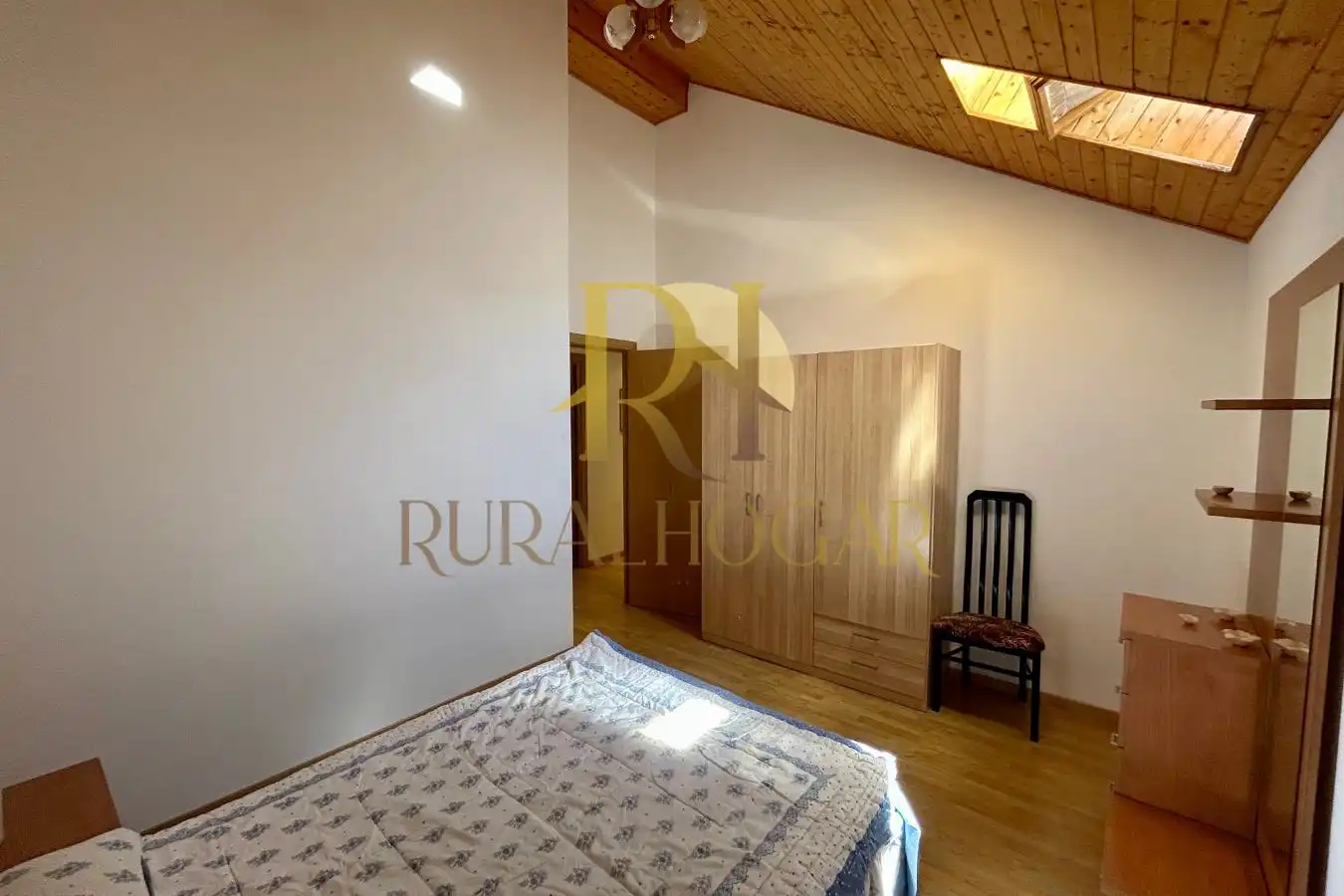 Schlafzimmer von Wohnung zum Verkauf in Cabrillanes