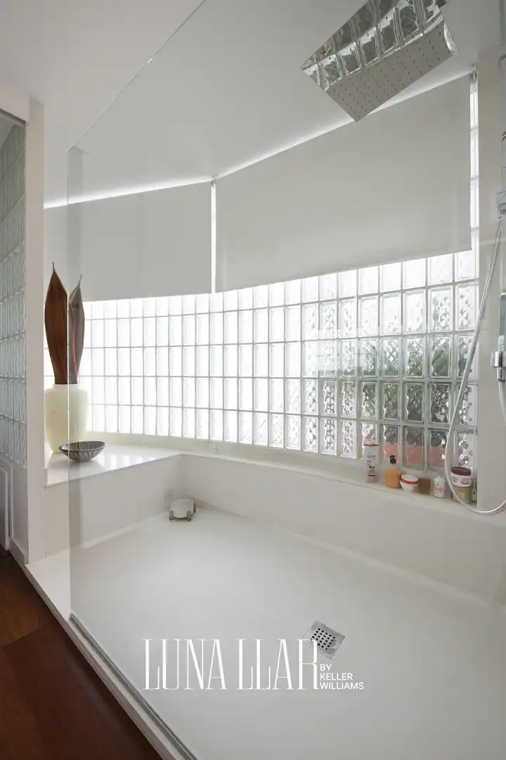 Baño de Casa o chalet en venta en Castelldefels con Aire acondicionado, Calefacción y Parquet