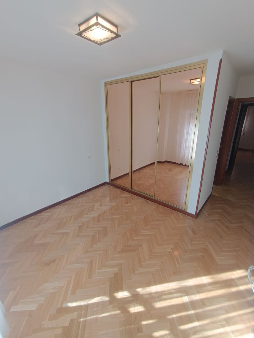 Pis de lloguer a Calle del Diamante, Los Rosales