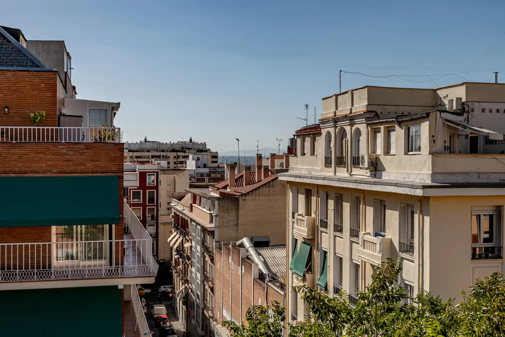 Penthouse with lift for sale in Calle de Guzmán el Bueno 38, imagen 10