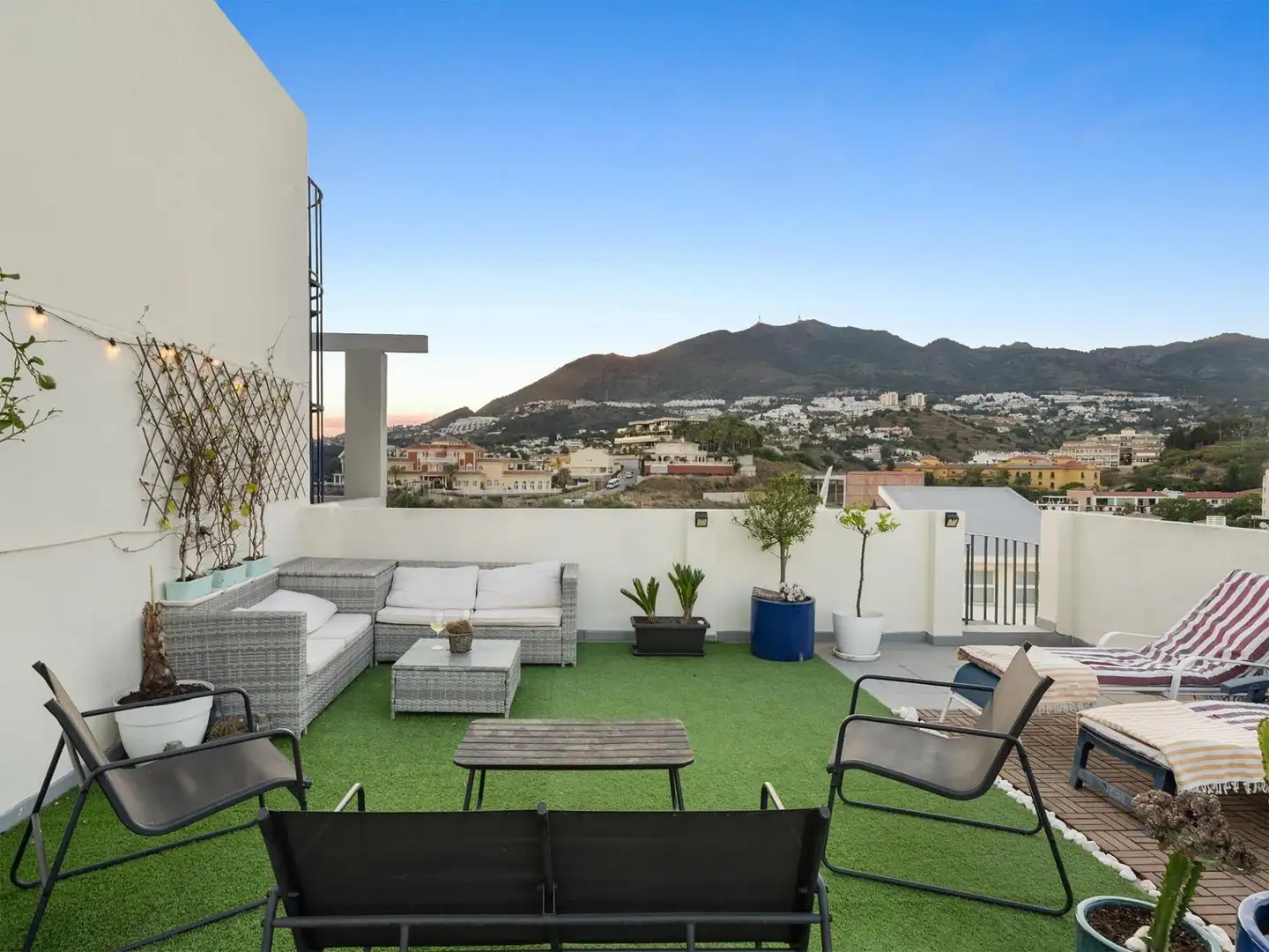 Penthouse with terrace for sale in Torrequebrada, imagen 2