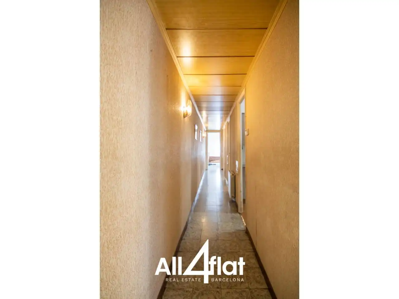 Flat for rent in Barcelona  with Air Conditioner, Parquet flooring and Furnished