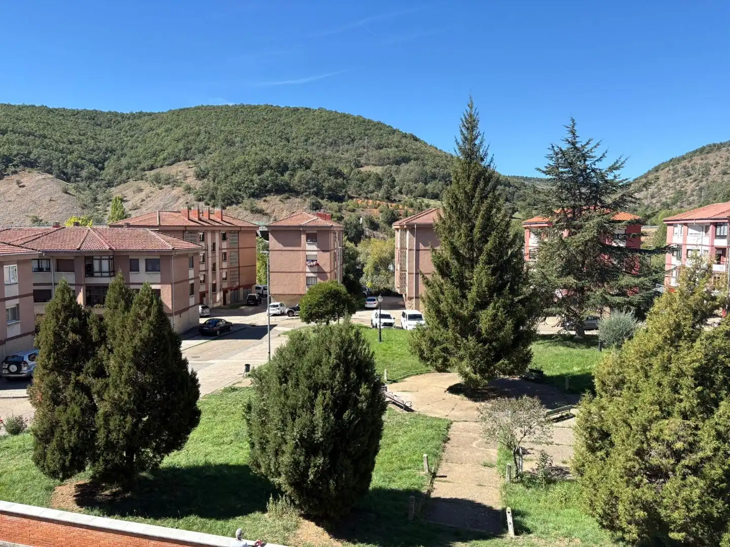 Exterior view of Flat for sale in Cistierna  with Heating, Terrace and Balcony