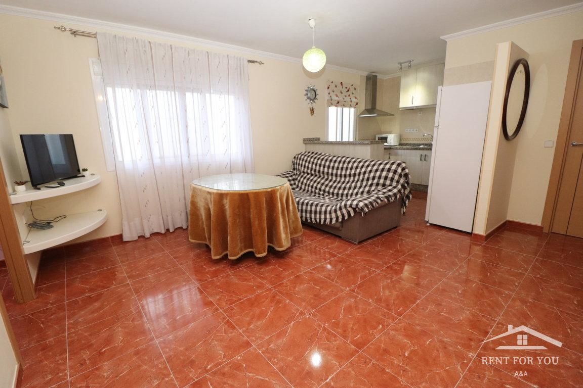 Planta baja to rent in Coín