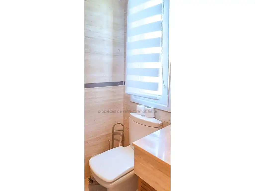 Baño de Ático de alquiler en Águilas con Aire acondicionado, Jardín privado y Piscina