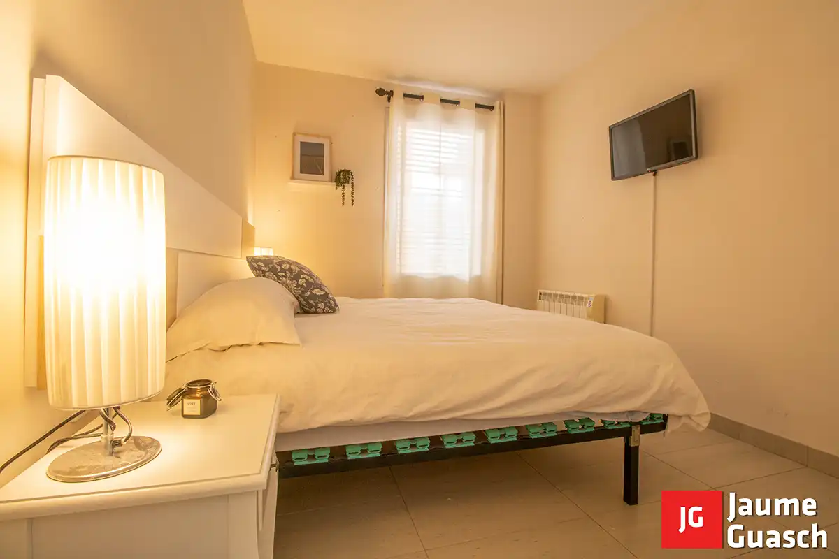 Schlafzimmer von Dachboden zum Verkauf in Torredembarra mit Klimaanlage, Heizung und Terrasse