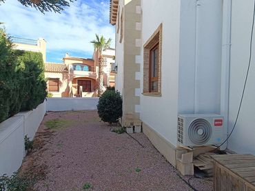 Chalet en venta en Algorfa