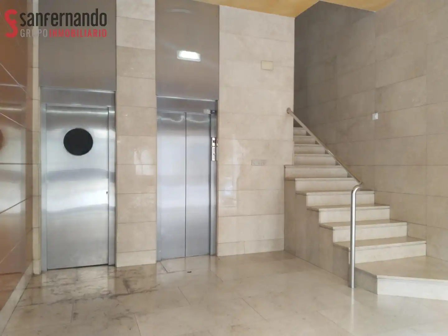 Büro zur Miete in Torrelavega  mit Klimaanlage und Heizung