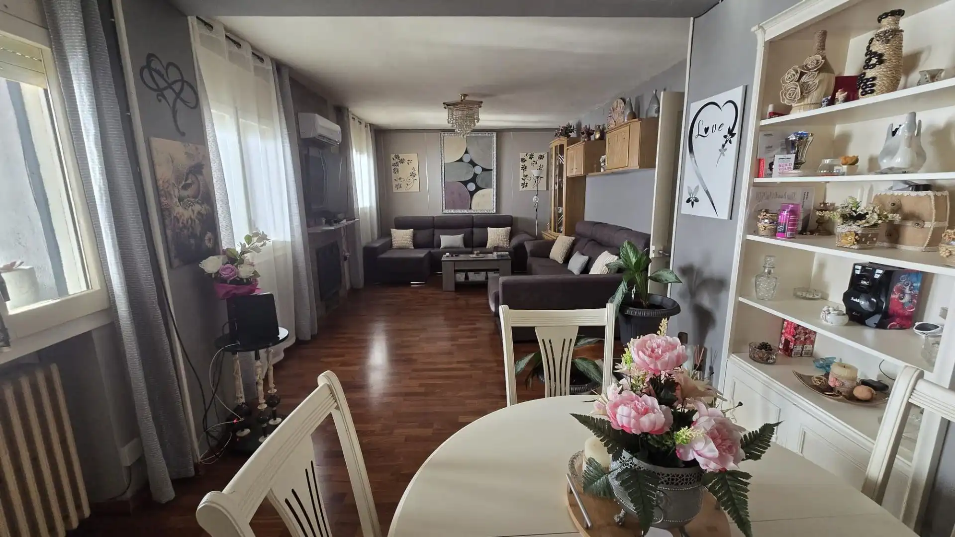 Sala de estar de Casa o chalet en venta en Pueyo de Santa Cruz con Aire acondicionado, Calefacción y Jardín privado