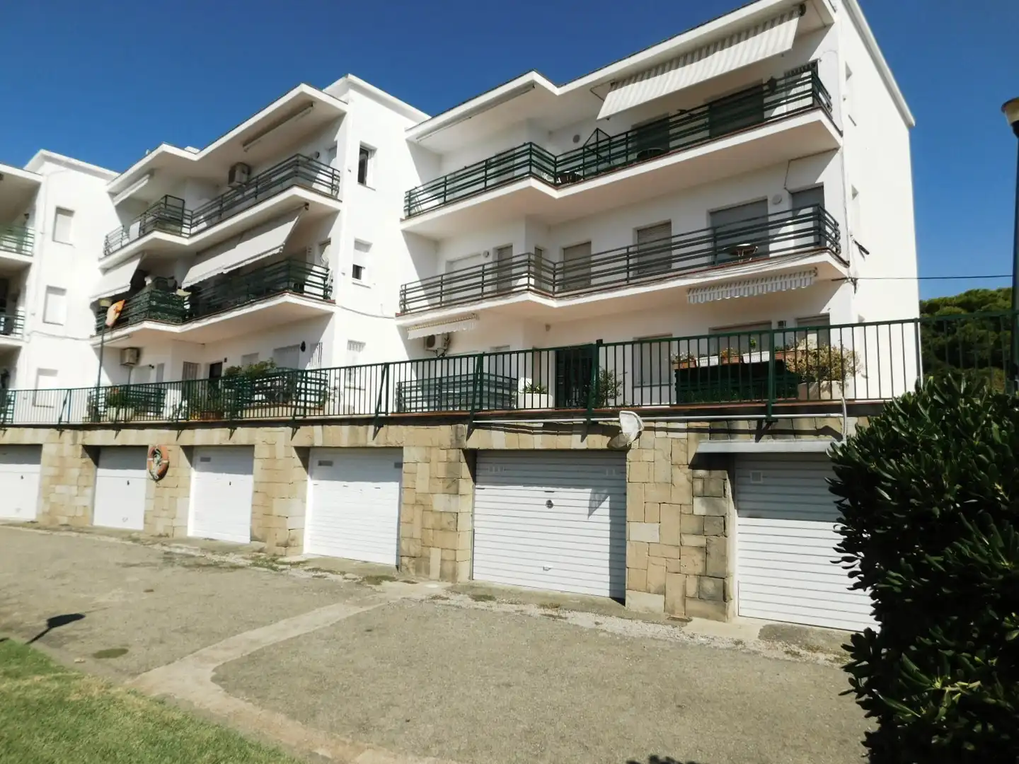 Business premises for sale in Carretera Mas Oliva 37