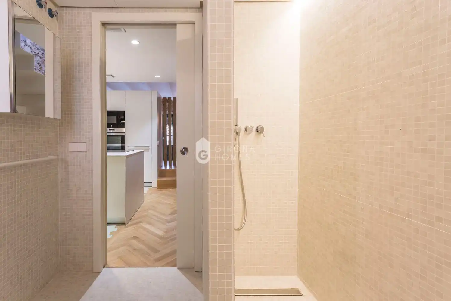 Attic for rent in Girona  with Air Conditioner, Heating and Pets allowed