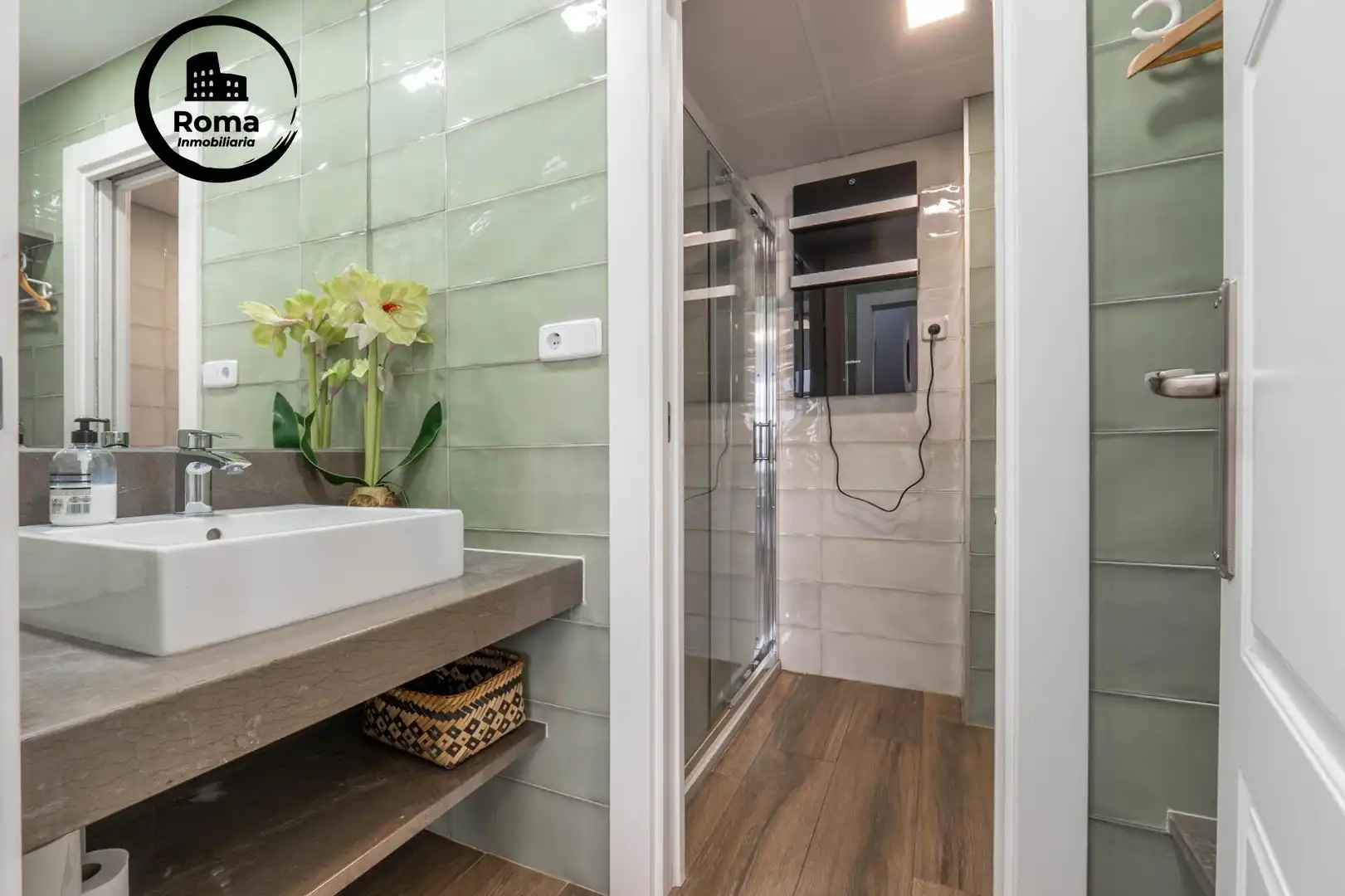 Bathroom of Houses for sale in Granada  with Air Conditioner, Heating and Furnished