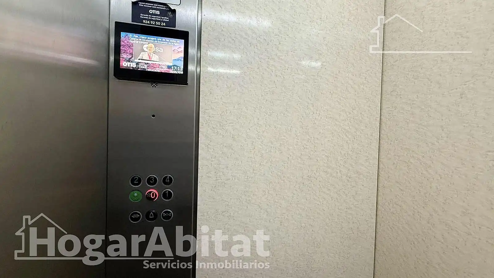 Parking de Piso en venta en Gandia con Terraza, Trastero y Amueblado
