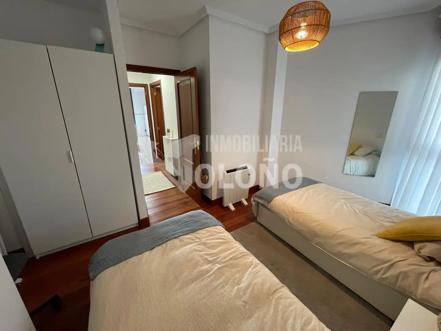 Dormitori de Apartament en venda en Casalarreina amb Calefacció, Parquet i Moblat