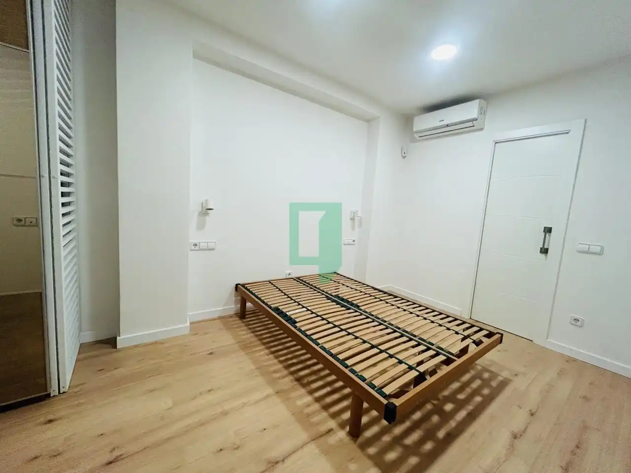 Habitación de Planta baja de alquiler en Badalona con Aire acondicionado y Parquet