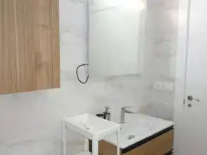 Bathroom of Flat for rent in Gijón   with Heating, Parquet flooring and Storage room