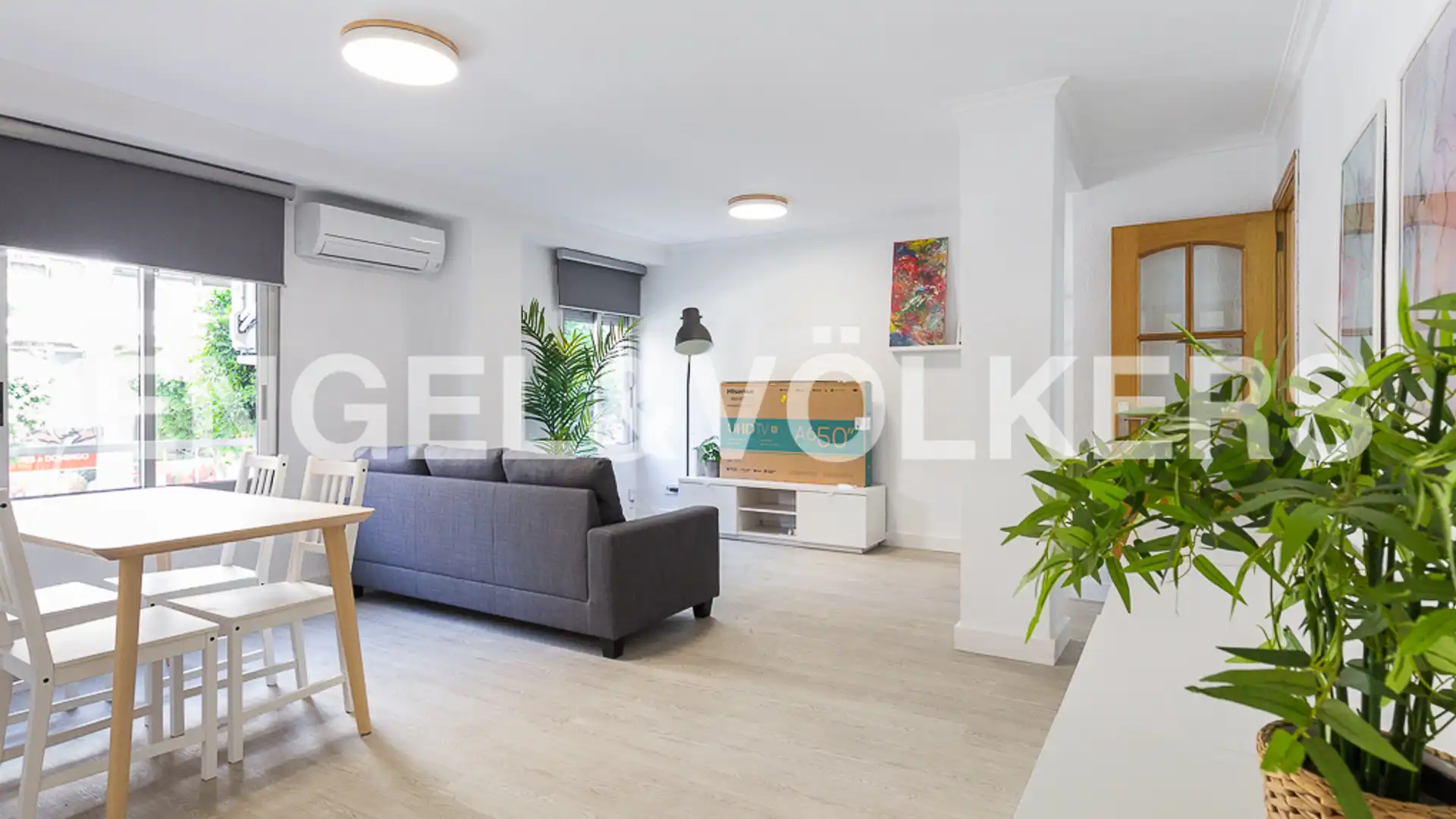 Vista exterior de Piso de alquiler en  Valencia Capital con Aire acondicionado, Calefacción y Terraza