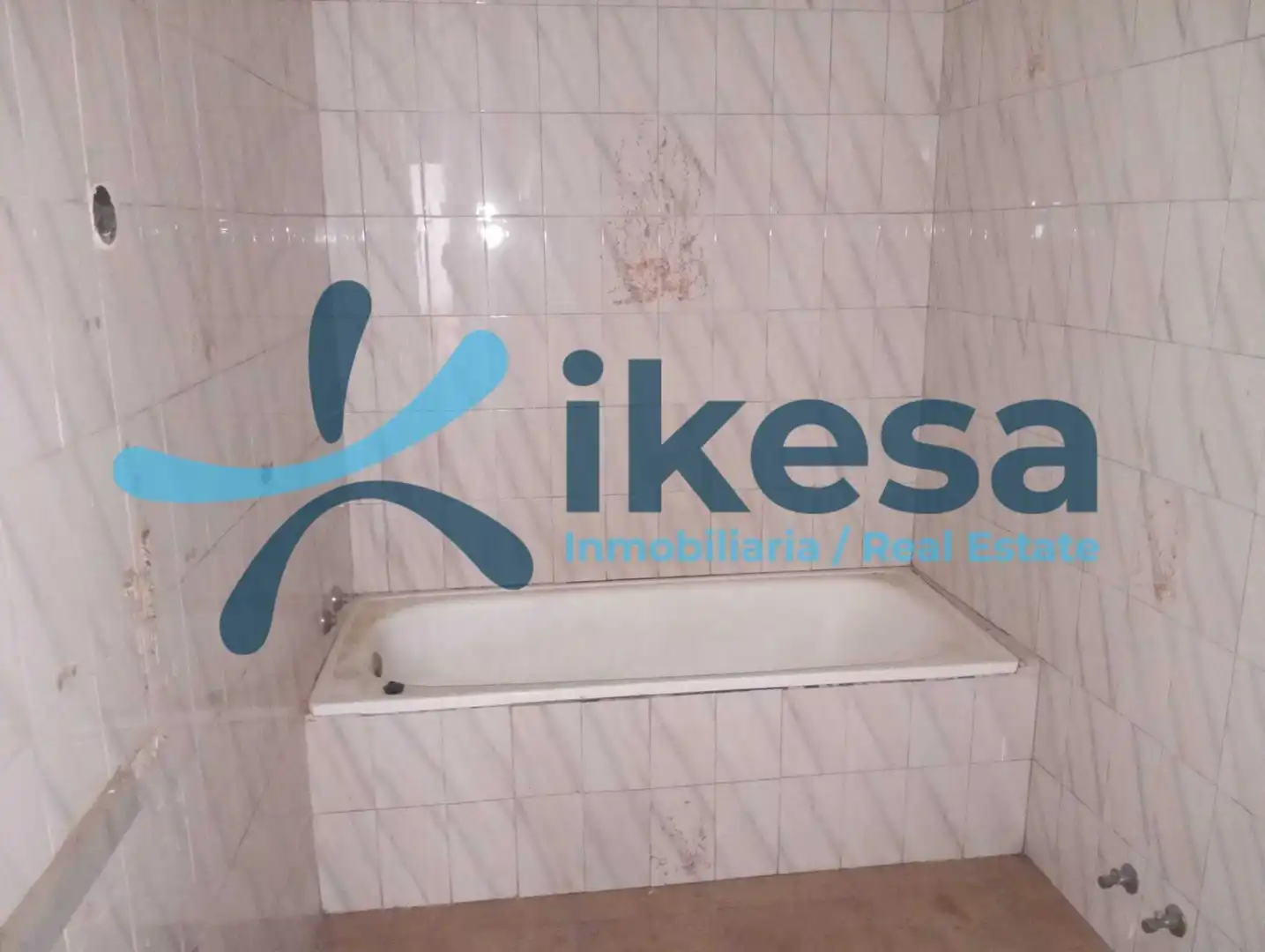 Baño de Casa adosada en venta en Calera de León