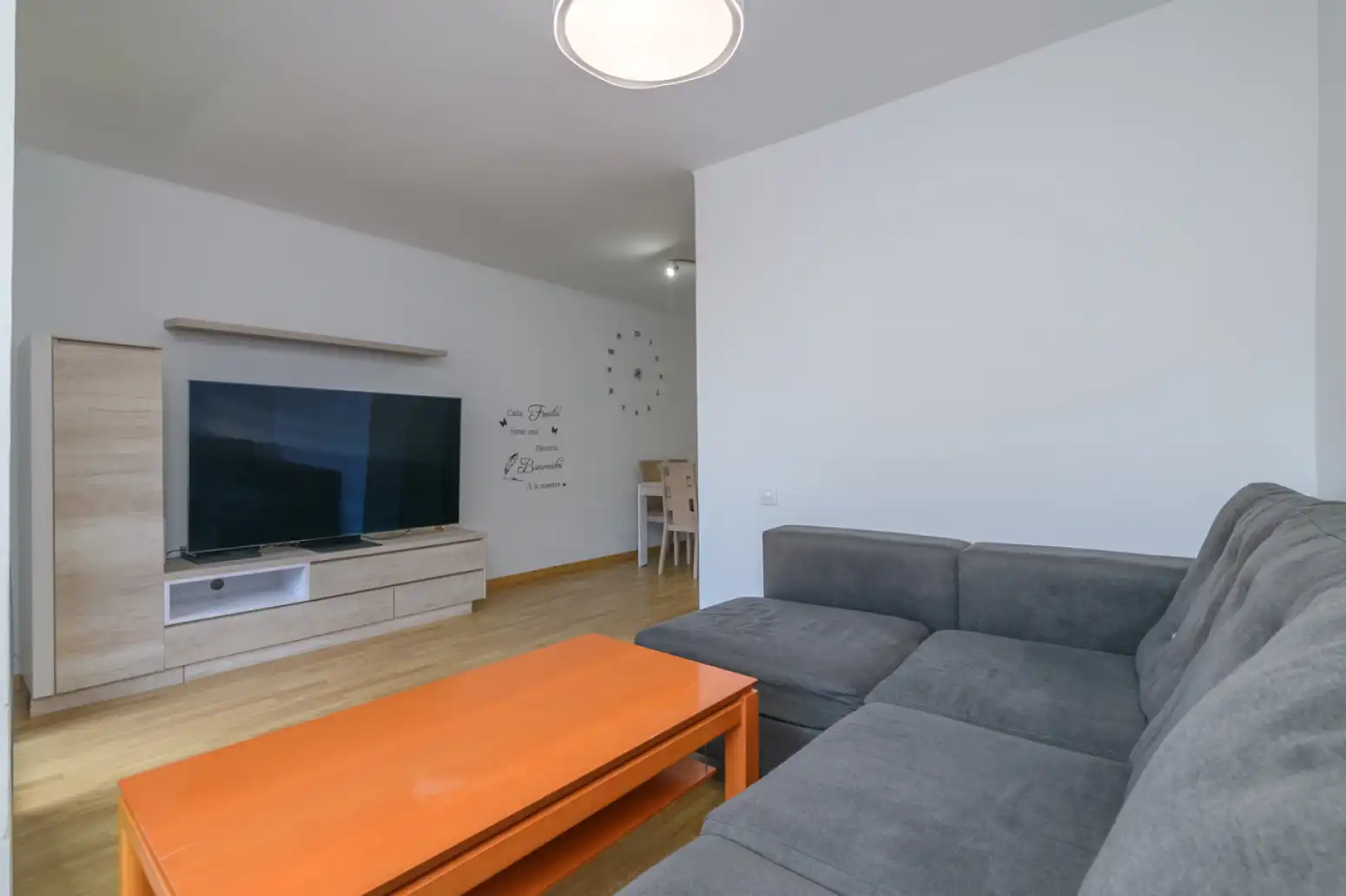 Living room of Flat for sale in Viladecans  with Air Conditioner, Parquet flooring and Storage room