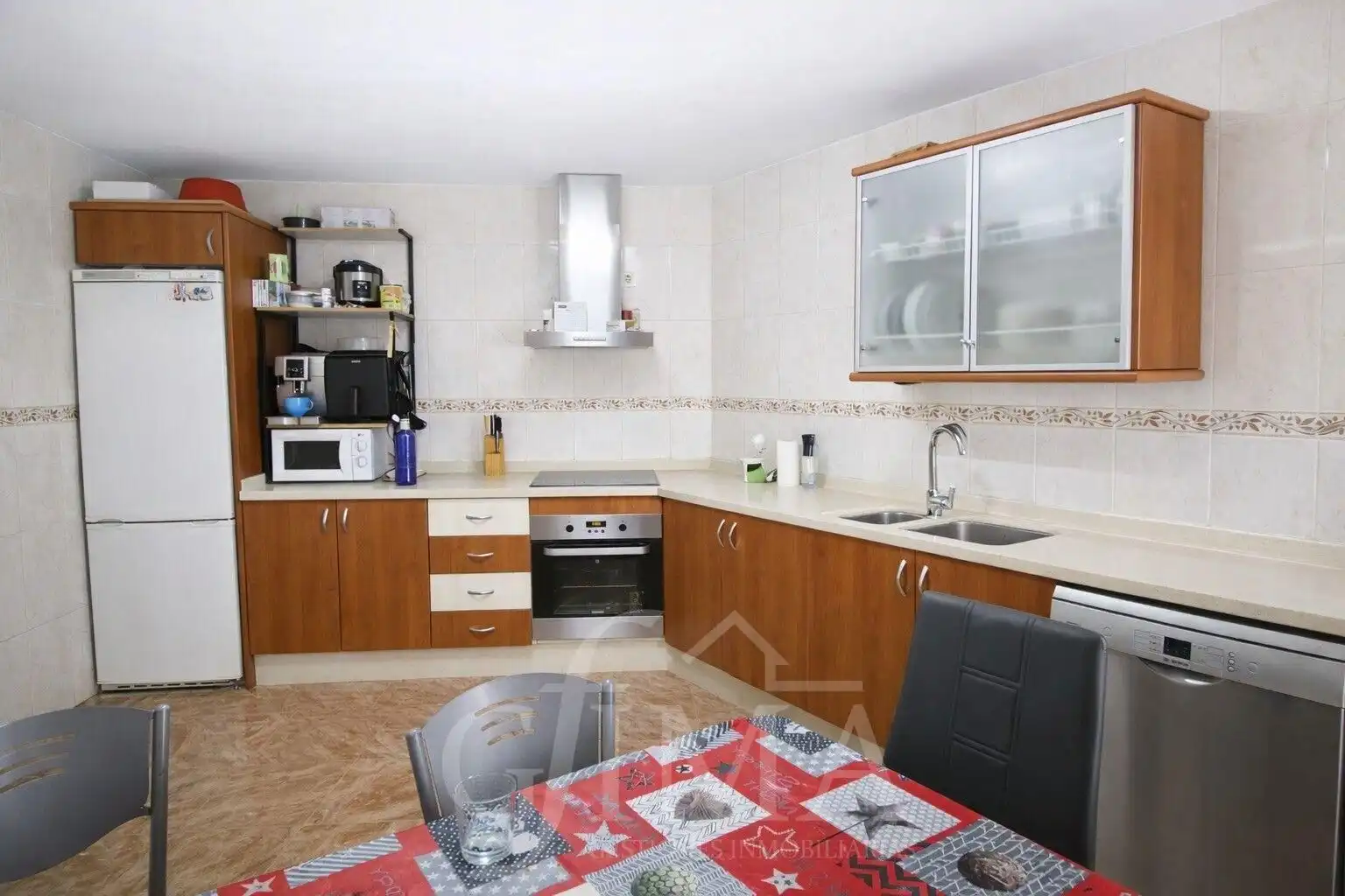 Cuina de Casa o xalet en venda en Tomelloso amb Aire condicionat, Calefacció i Terrassa