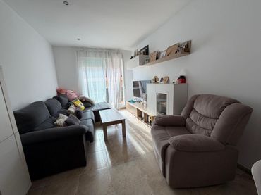Duplex avec balcon à vendre à El Maset