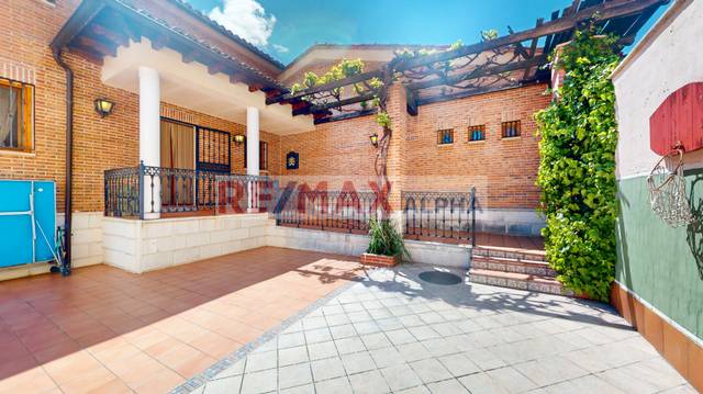 Casa-chalet en Venta en Calle de los Cesteros en Medina del Campo