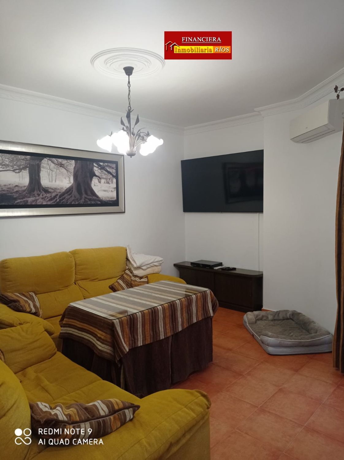 Living room of Houses for sale in Alcalá de Guadaira  with Air Conditioner and Furnished