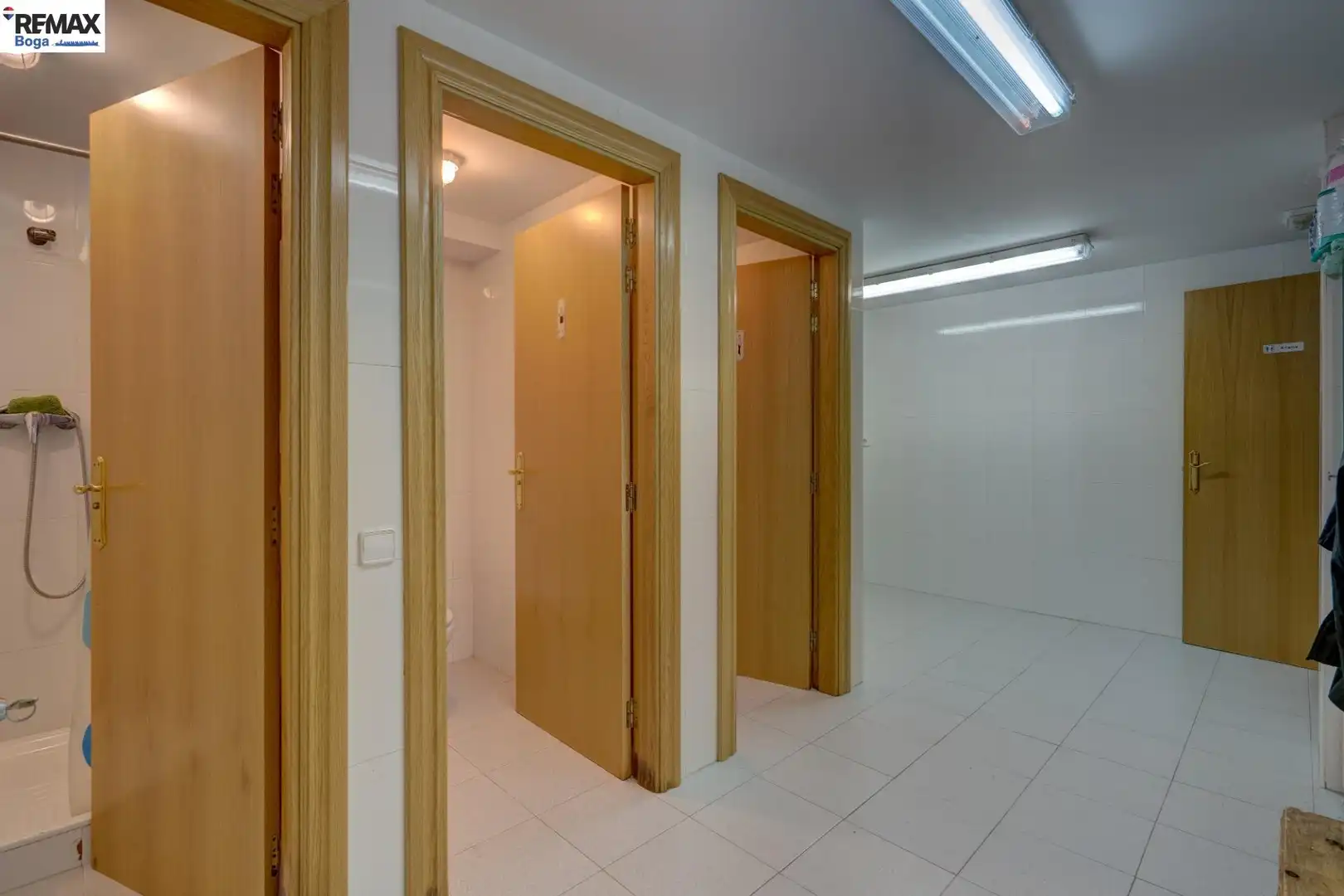 Commercial properties for sale in Cordovín  with Furnished