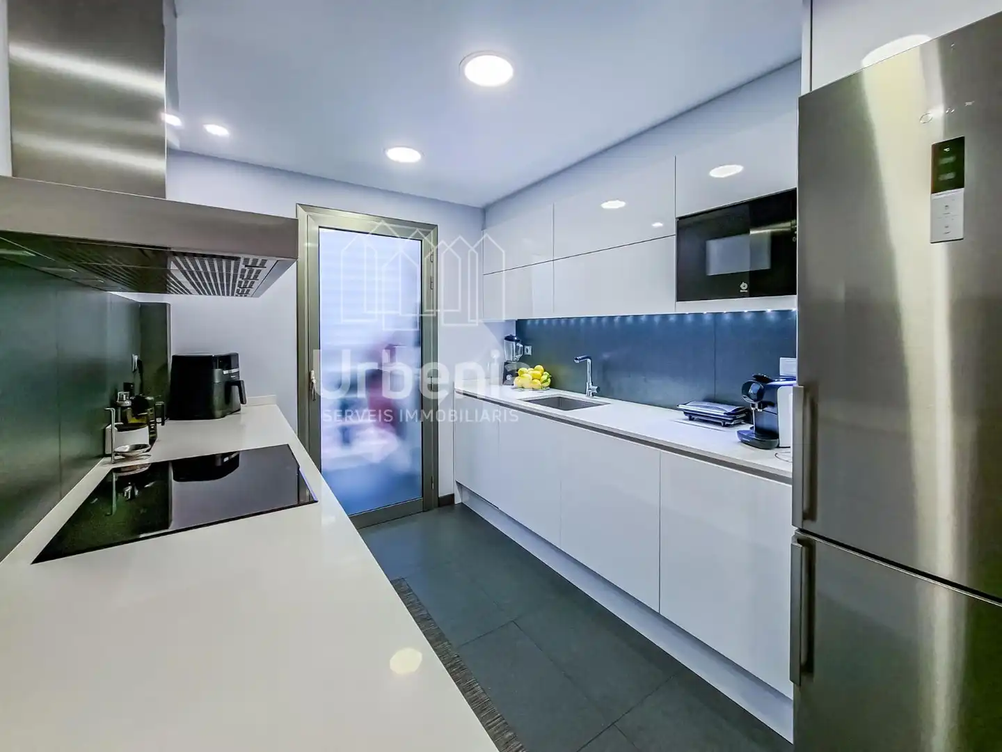 Cocina de Piso en venta en Sant Adrià de Besòs con Aire acondicionado, Calefacción y Terraza