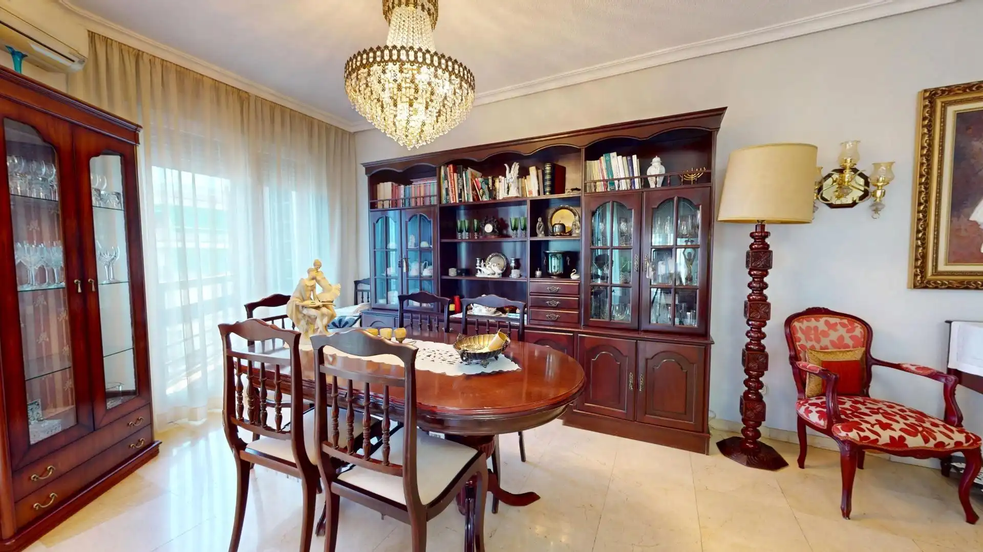 Comedor de Piso en venta en Córdoba con Aire acondicionado, Terraza y Alarma