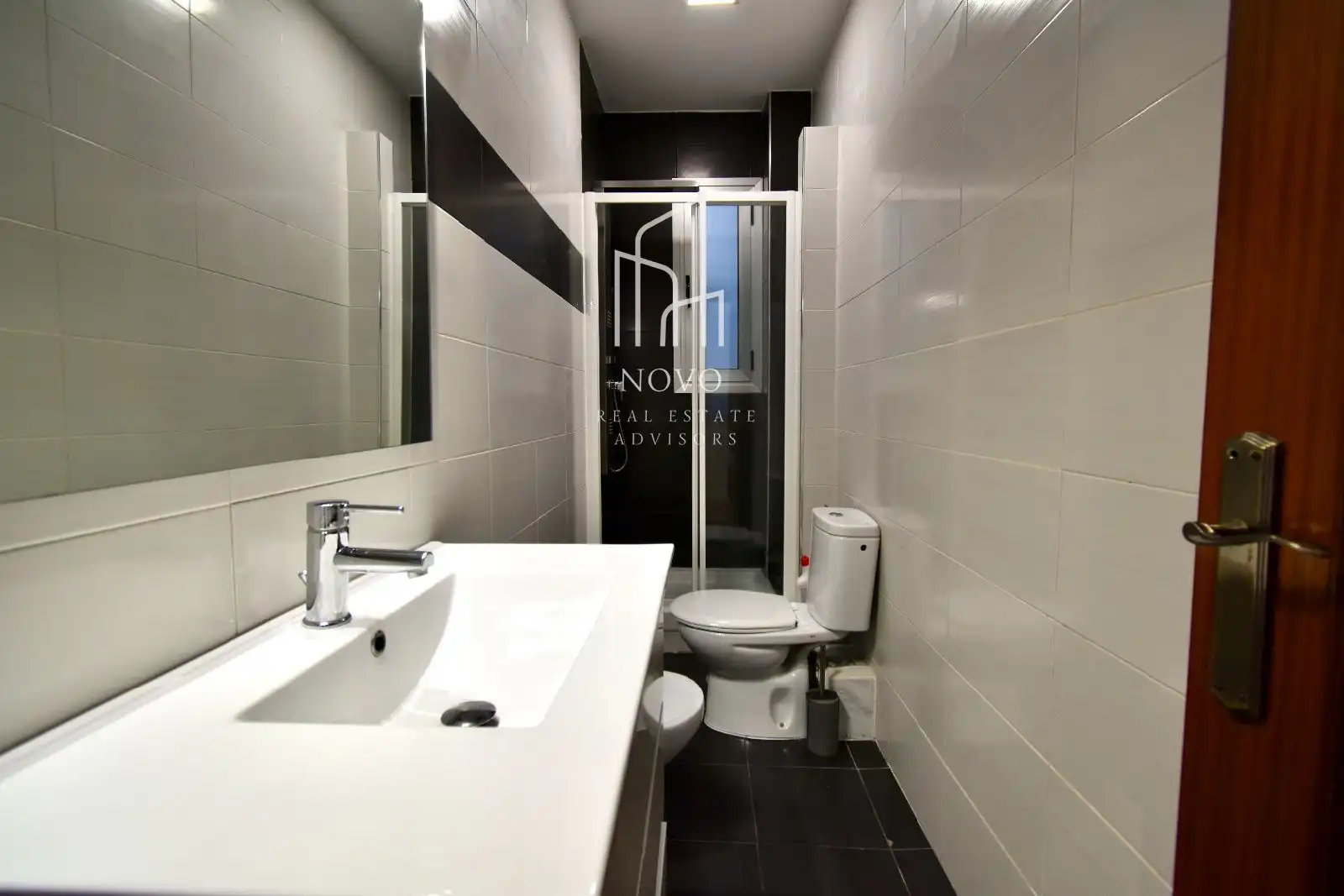 Baño de Piso de alquiler en Madrid con Aire acondicionado, Calefacción y Amueblado