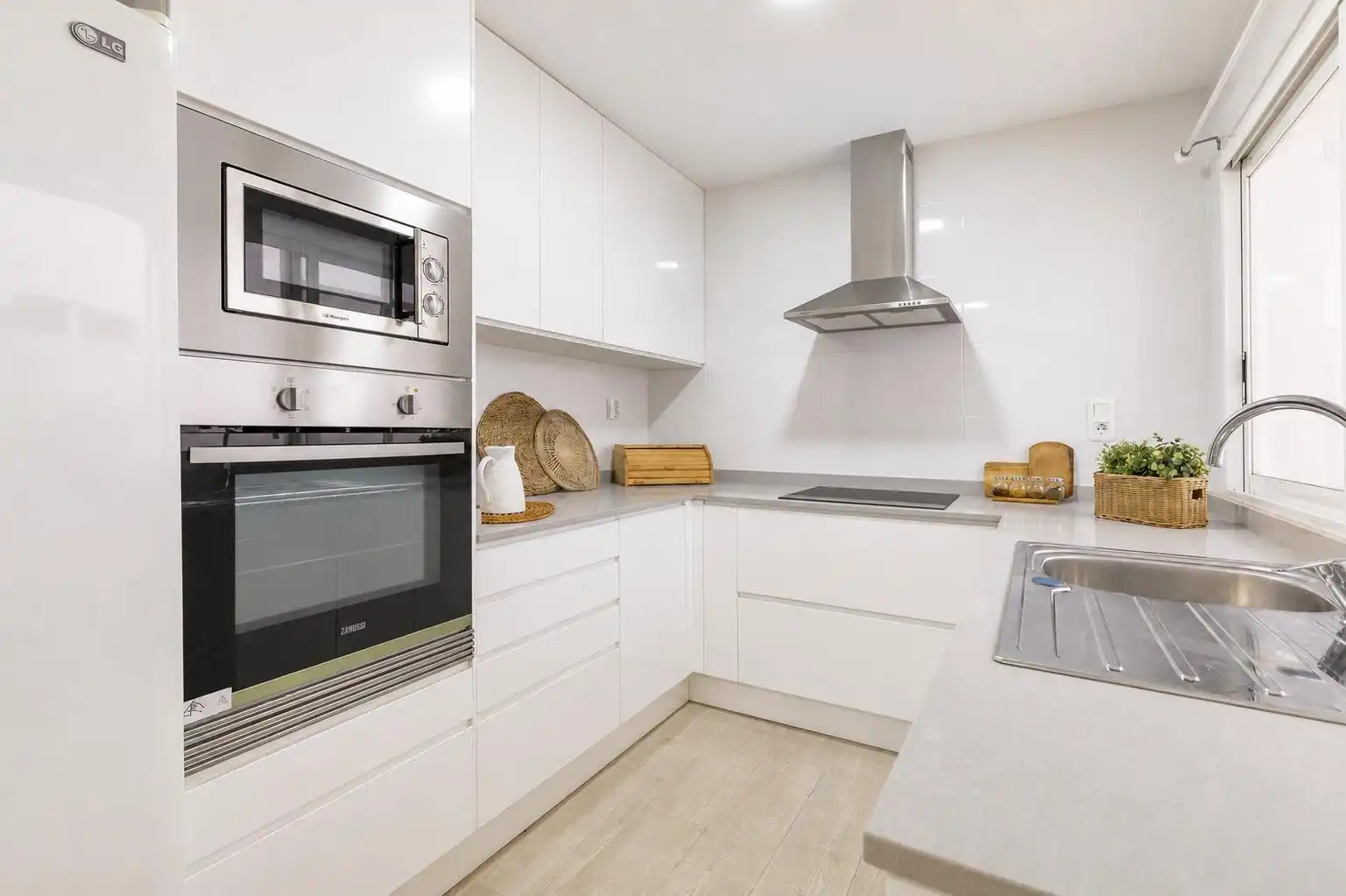 Appartamento con terrazza in vendita a Calle ALZIRA, imagen 2