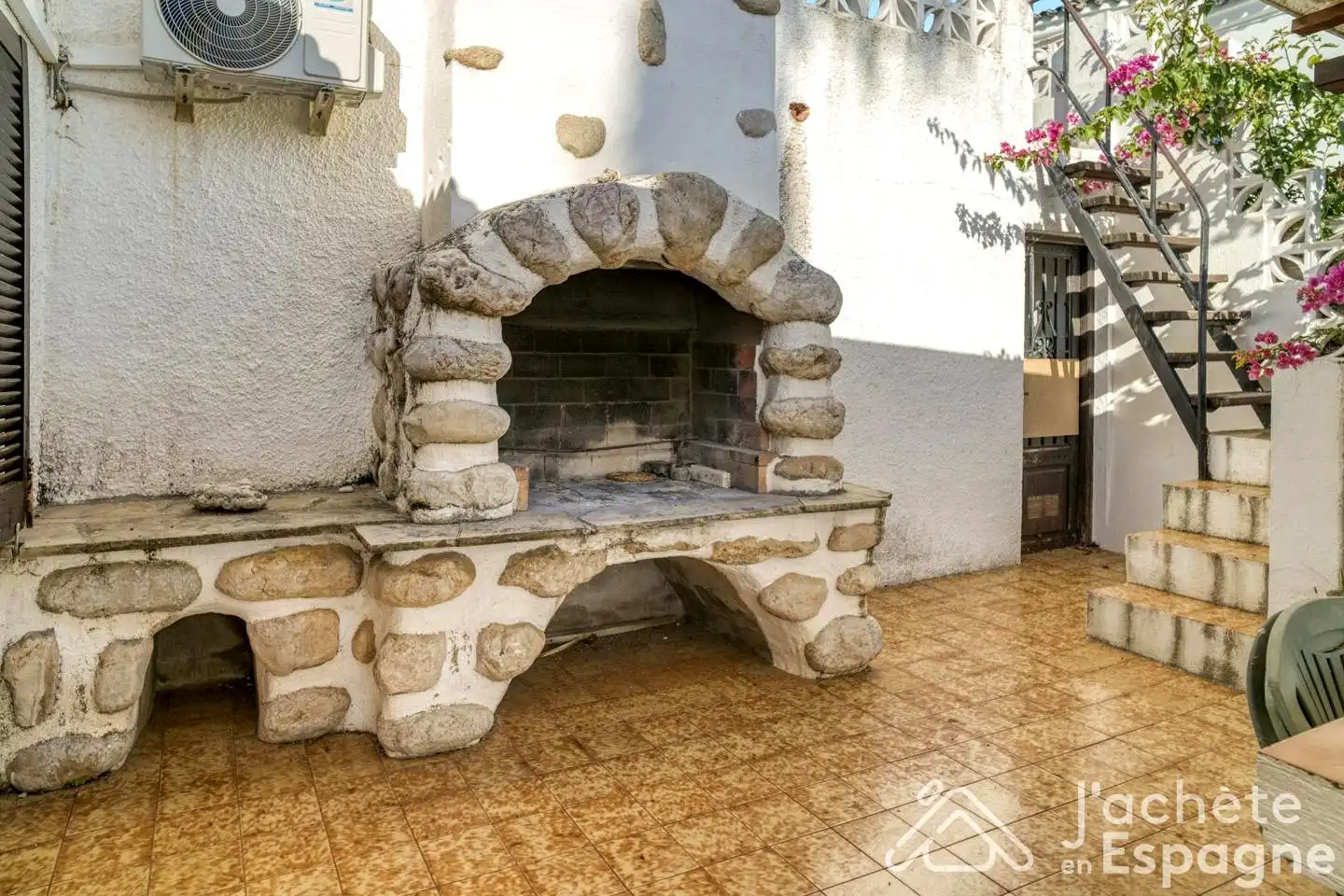 Terrassa de Casa o xalet en venda en Vinaròs amb Aire condicionat, Calefacció i Jardí privat