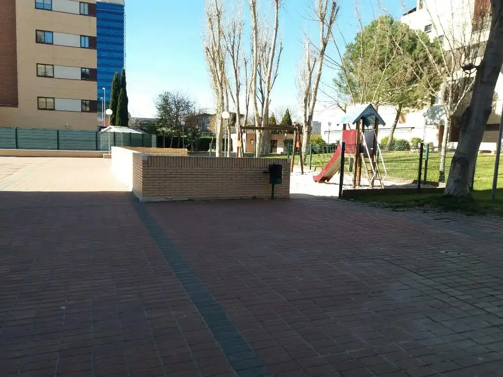 Flat for rent in Calle Fausto Elhuyar, La Garena