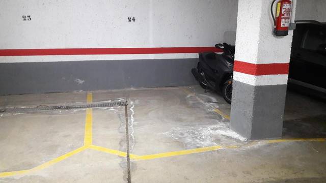 Garaje en Venta en c/ zona franca en La Marina del Port