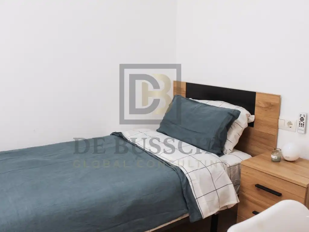 Habitación de Piso de alquiler en Torrevieja con Piscina, Amueblado y Lavadora