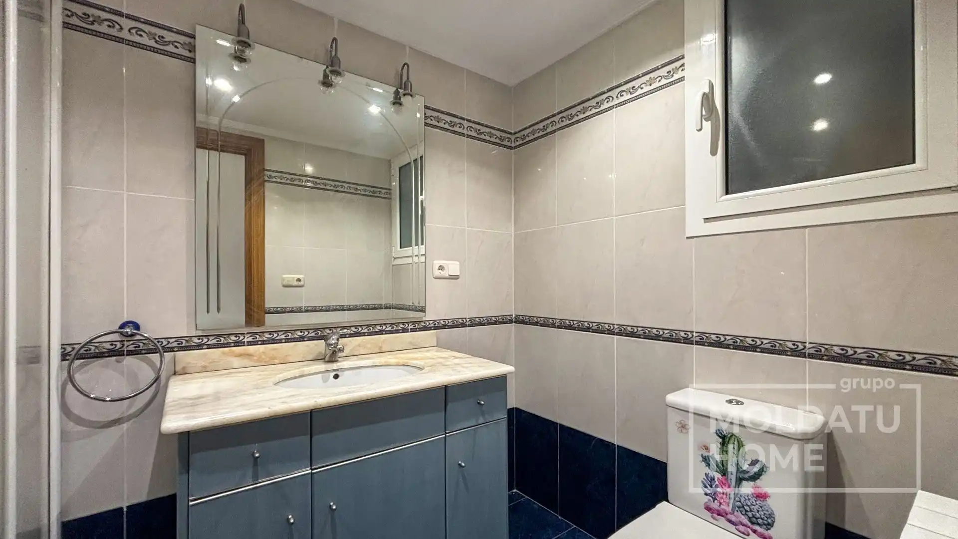 Badezimmer von Wohnung zum Verkauf in Hernani mit Heizung und Terrasse
