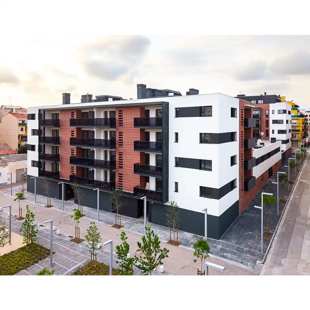 Vista exterior de Planta baja en venta en Granollers con Aire acondicionado, Calefacción y Jardín privado